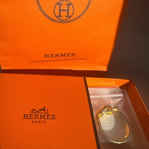 Hermès Gold Enchaînée Scarf Ring with Box and bag Chaîne d’Ancre scarf ring - Picture 7 of 14